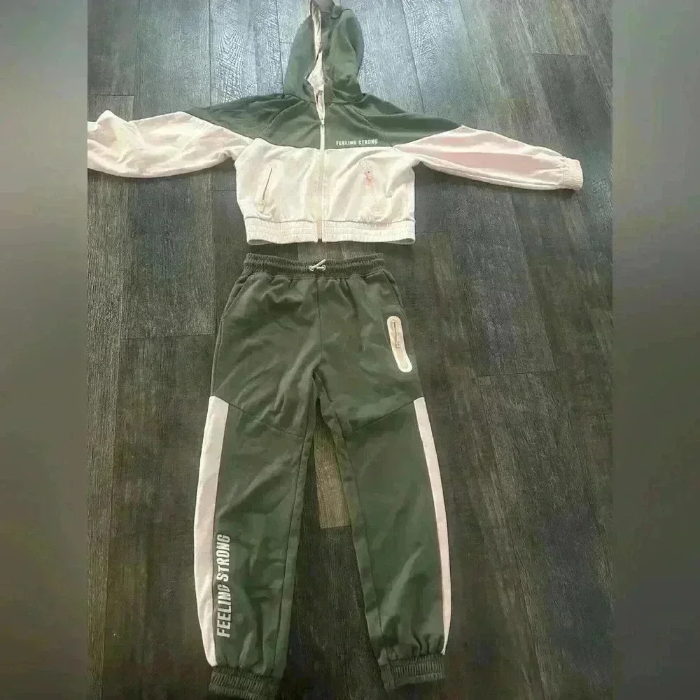 Zara girl sweat suit.